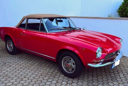 Fiat 124 Spider 10.000 km 21.000 &euro; Freiburg 79100