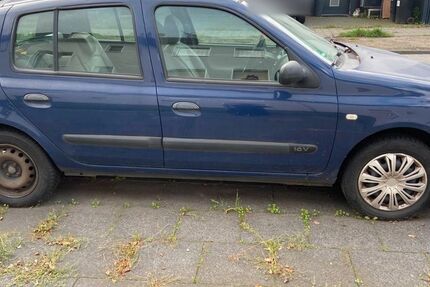 Renault Clio 180.865 km 1.500 &euro; Duisburg 47166
