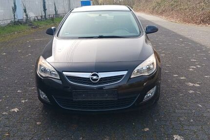 Opel Astra 240.000 km 3.000 &euro; Neu-Isenburg 63263