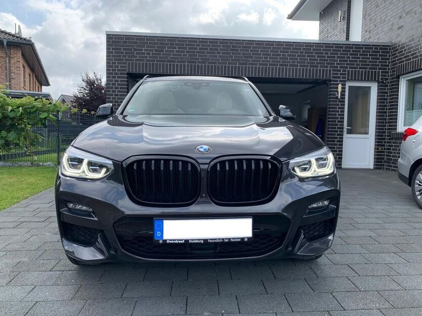 X3