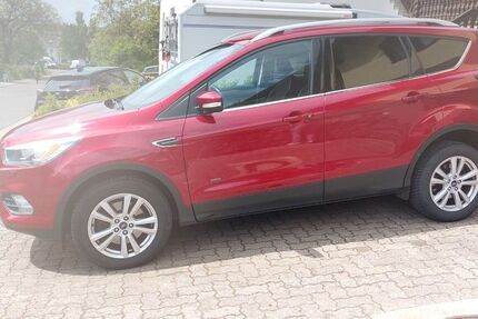 Ford Kuga 97.500 km 13.900 &euro; Wallerfangen 66798
