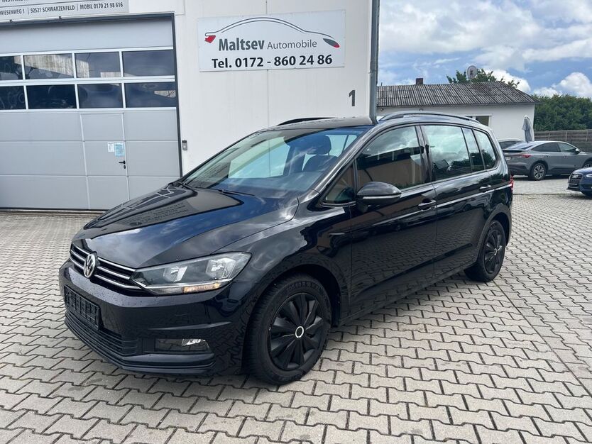 VW Touran 182.000 km 12.680 € Schwarzenfeld 92521