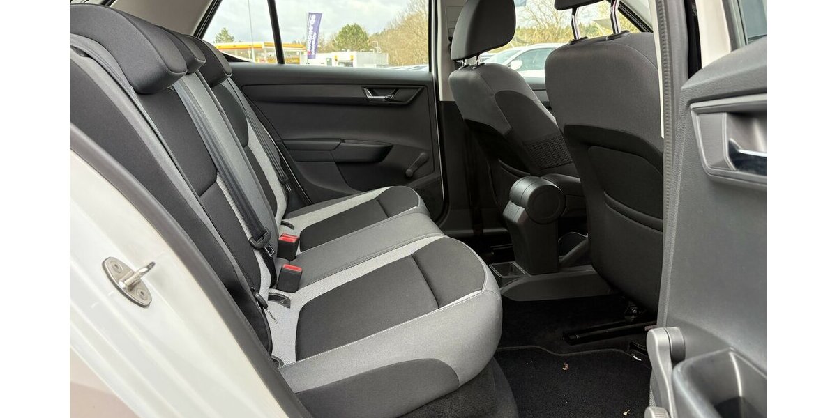 Skoda Fabia 1.2 TSI Ambition ANHÄNGERKUP./SITZHEIZUNG 111.546 km 8.900 &euro; Villingen-Schwenningen 78054