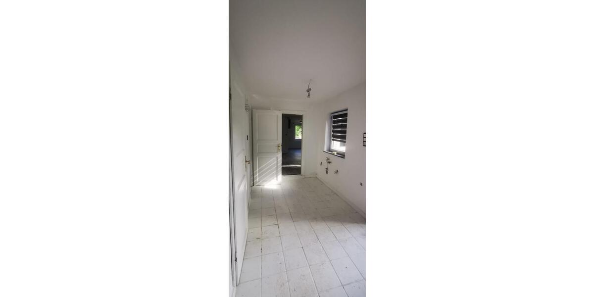 Einfamilienhaus Klanxbüll - 7 Zimmer, 160 m&sup2;, 250.000&euro; | Angebot:26533485
