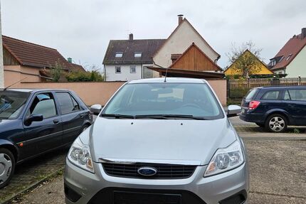 Ford Focus 81.000 km 3.880 &euro; Nürnberg 90455