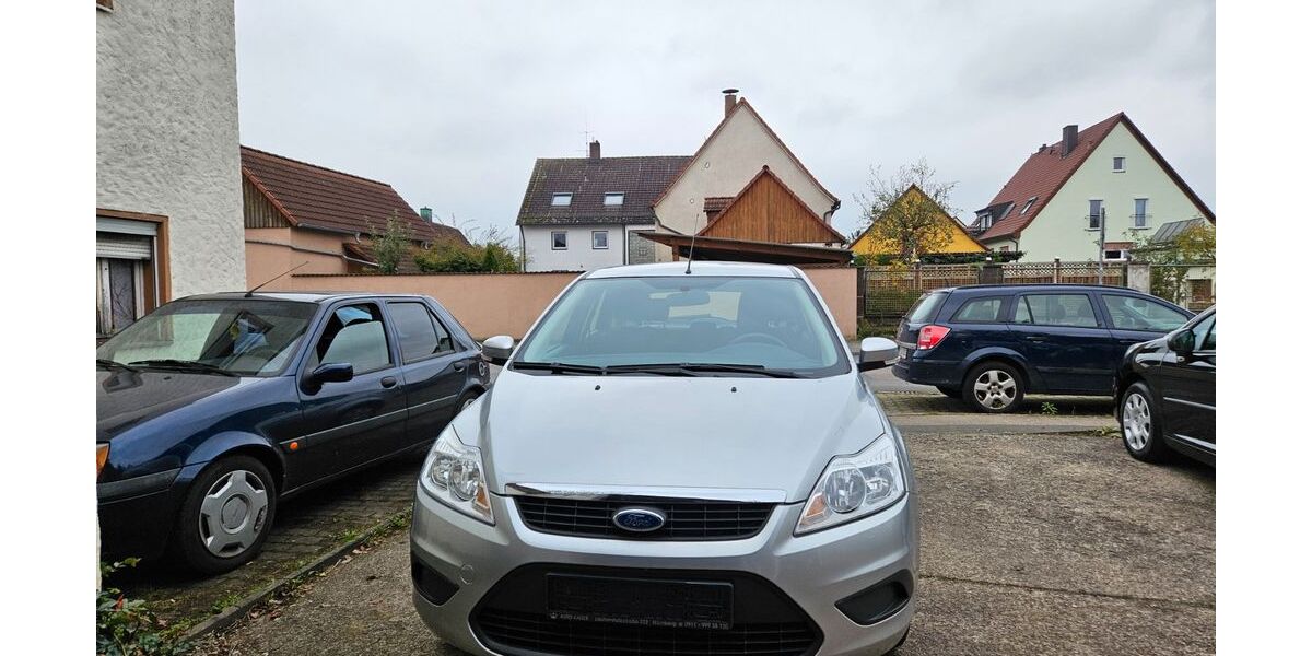Ford Focus 81.000 km 3.880 &euro; Nürnberg 90455