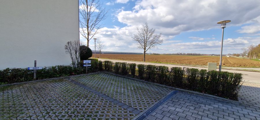 Provisionsfrei* (Von Privat) Charmante 4-Zimmer Wohnung mit Balkon sowie Außenstellplatz in Kirchheim bei München - Etagenwohnung Kirchheim bei München | Angebot:24356453
