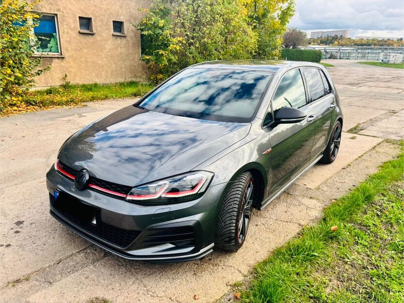 VW Golf 94.000 km 19.799 € Erfurt 99099