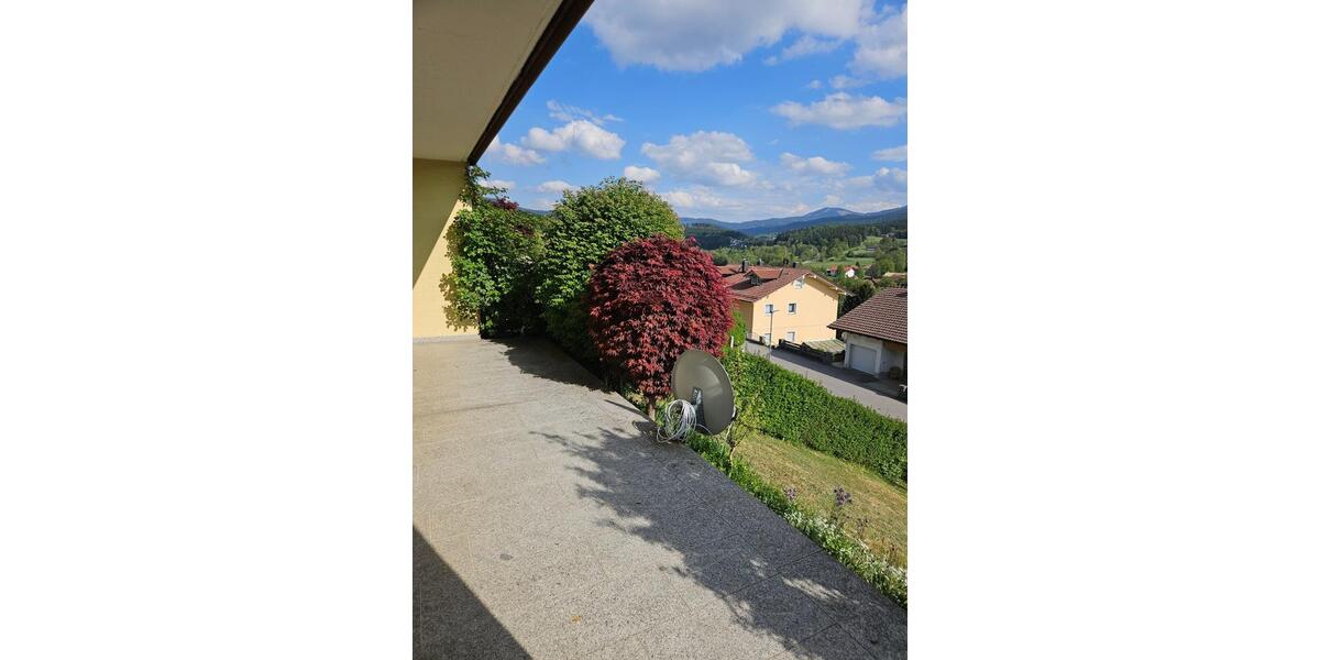 Doppelhaushälfte Lam - 9 Zimmer, 230 m&sup2;, 1.800&euro; | Angebot:26519944