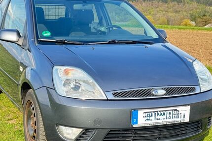 Ford Fiesta 235.600 km 1.200 &euro; Gemünden (Felda) 35329
