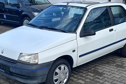 Renault Clio 89.602 km 1.900 &euro; Zellingen 97225