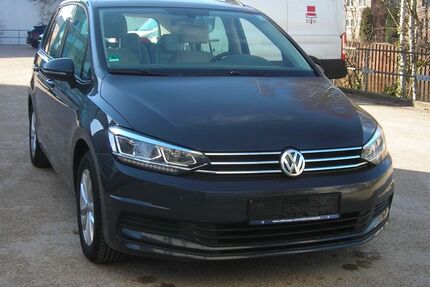 VW Touran 128.755 km 14.300 &euro; Hamburg 20537