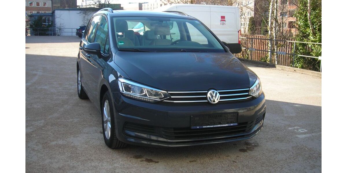 VW Touran 128.755 km 14.900 &euro; Hamburg 20537