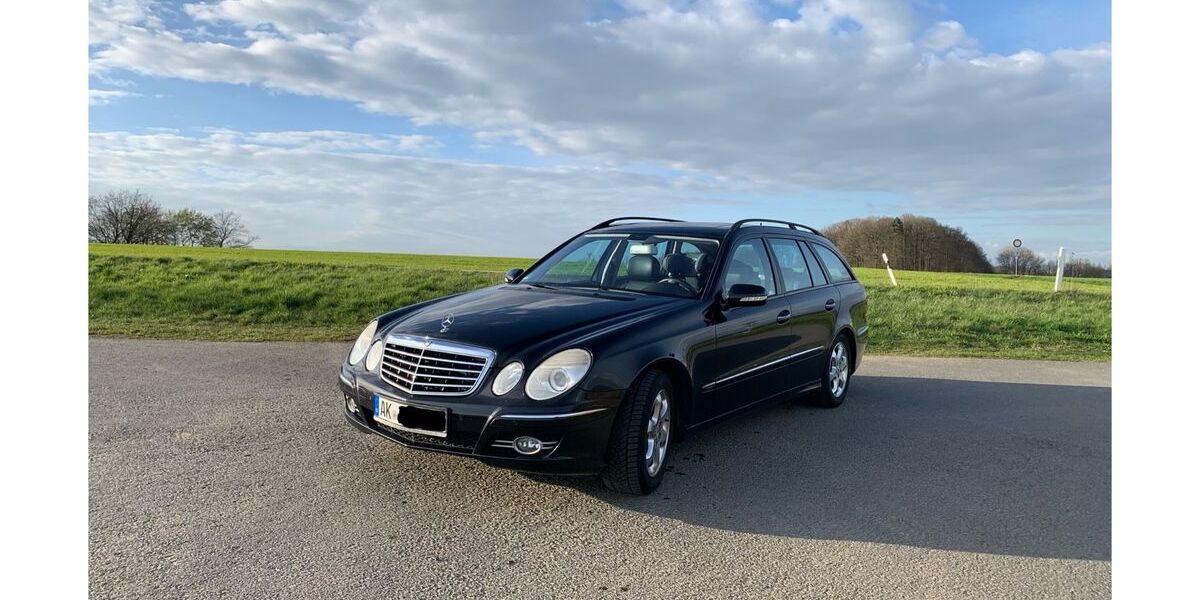 Mercedes-Benz 220 250.246 km 6.000 &euro; Puderbach 56305