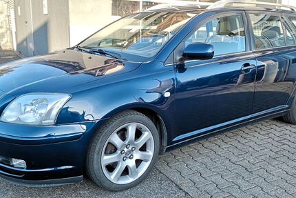 Toyota Avensis 337.000 km 2.199 € Ofterdingen 72131