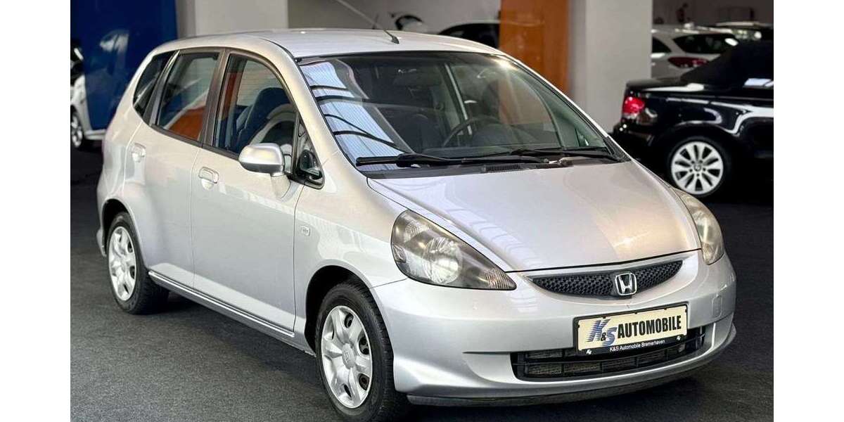 Honda Jazz 74.500 km 4.650 &euro; Bremerhaven 27568