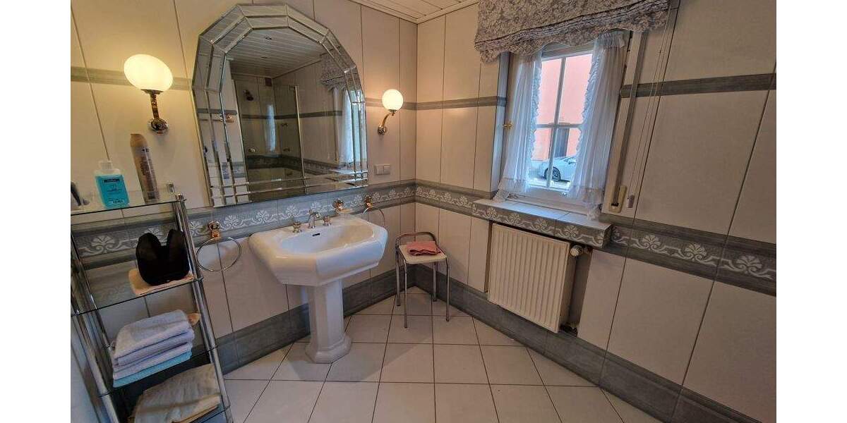 Hochwertig erbautes Einfamilienhaus in familienfreundlicher Lage von Eiserfeld! 4 zimmer