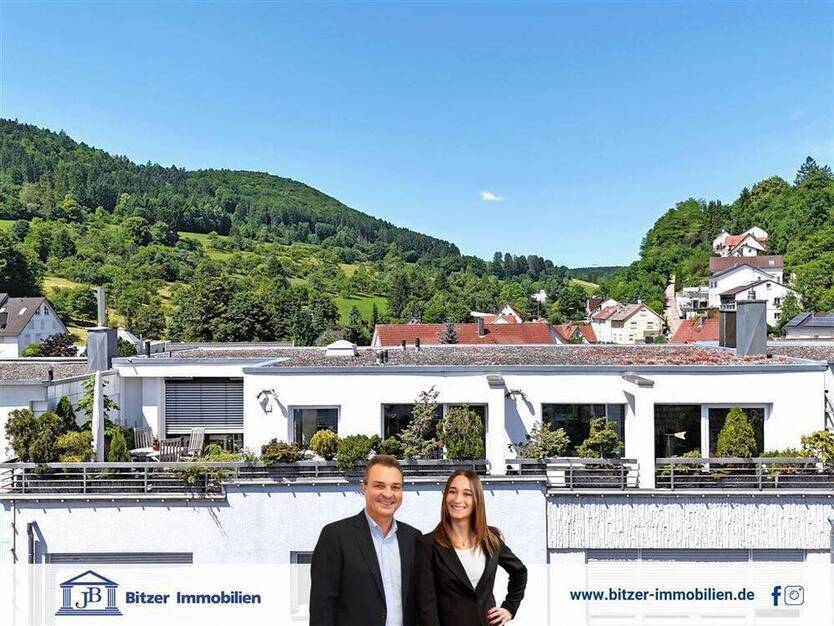 TOP-Penthouse mit sonniger Dachterrasse, Loggia und Balkon in zentraler Lage