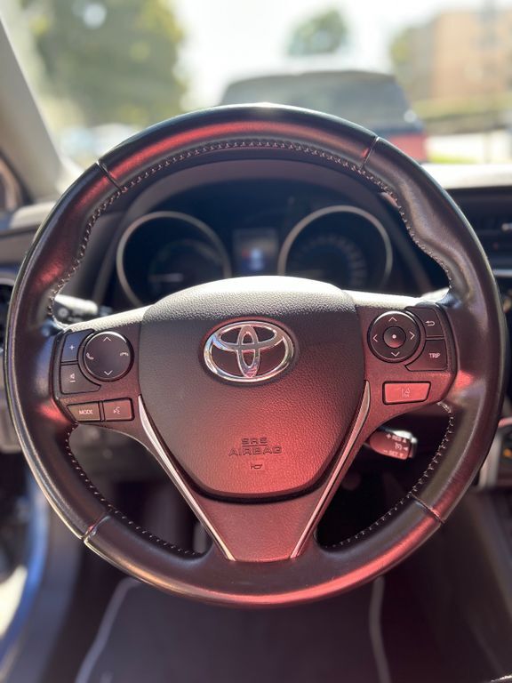 Auris