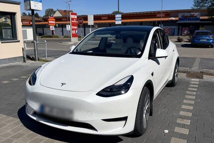Tesla Model Y 54.000 km 32.900 &euro; Hohen Neuendorf 16562