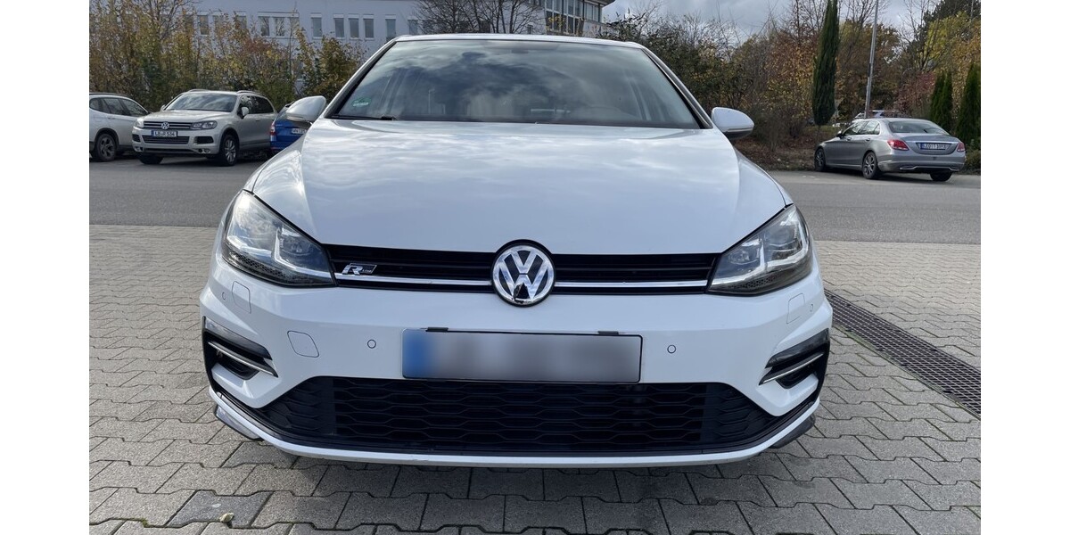 VW Golf 129.000 km 14.500 € Ditzingen 71254