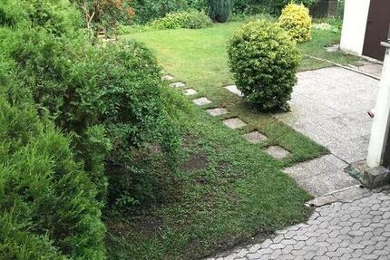 Haus Saarbrücken Bischmisheim - 8 Zimmer, 220 m&sup2;, 360.000&euro; | Angebot:27023553
