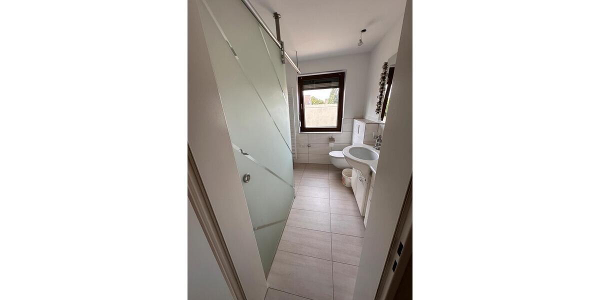 Reihenmittelhaus (Bungalow) - umfangreich und hochwertig saniert 3 zimmer