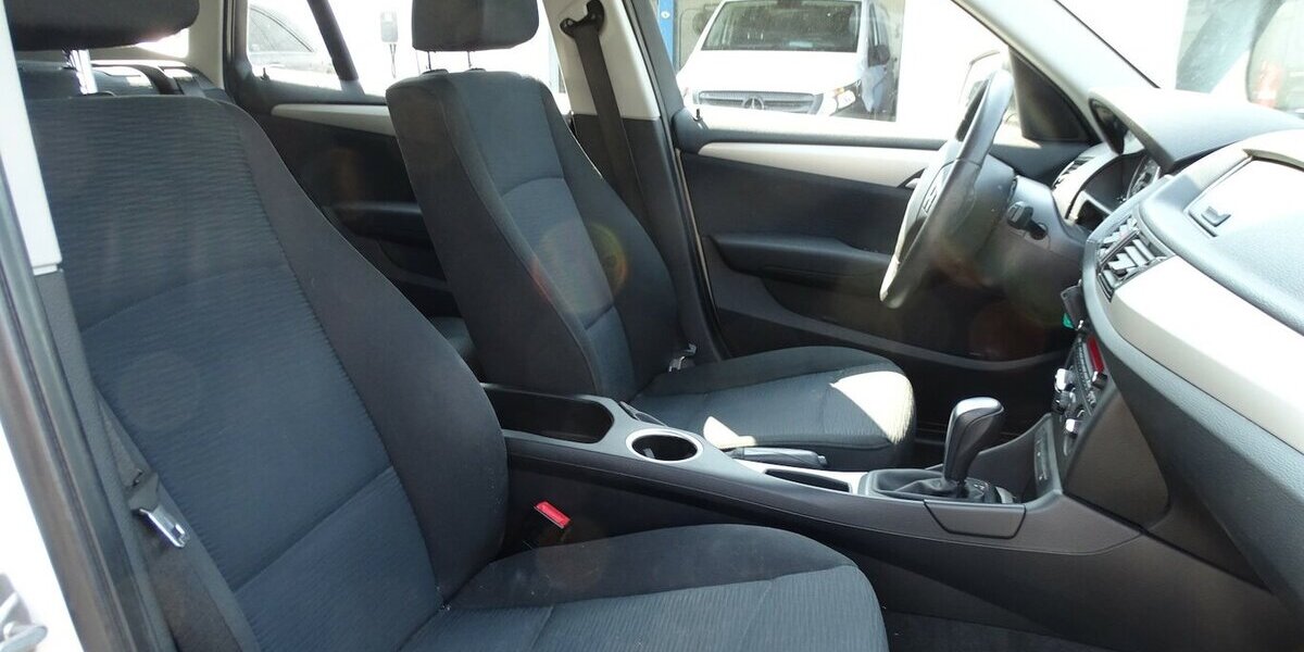 BMW X1 1.8l i sDrive, Steptronic, Sitzheizung, PDC hin 154.921 km 8.690 € Rodgau 63110