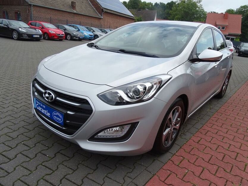i30
