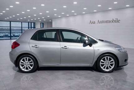 Toyota Auris 185.000 km 3.950 &euro; Düren 52351