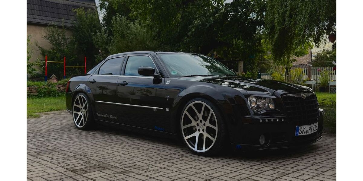 Chrysler 300C 138.000 km 22.999 &euro; Petersberg 06193