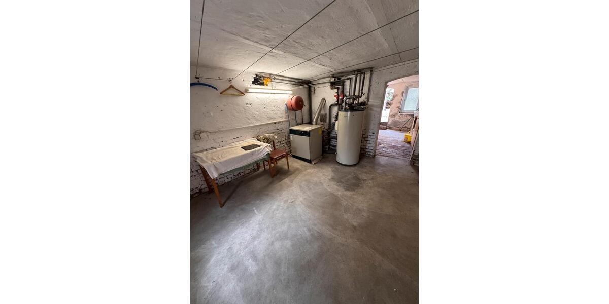 Mehrfamilienhaus, Wohnhaus Tangerhütte - 8 Zimmer, 220 m&sup2;, 151.000&euro; | Angebot:26974208