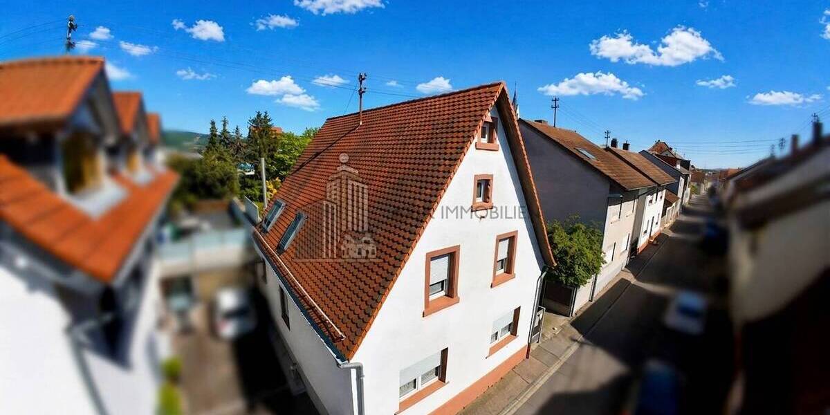 ATIK: Saniertes Ein- bis Zweifamilienhaus mit großem Grundstück und vielseitigem Nutzungspotenzial - Mehrfamilienhaus, Wohnhaus Sandhausen | Angebot:26458358