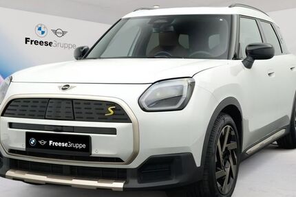 Mini Countryman SE (Cooper) 17.706 km 39.514 &euro; Oldenburg 26125