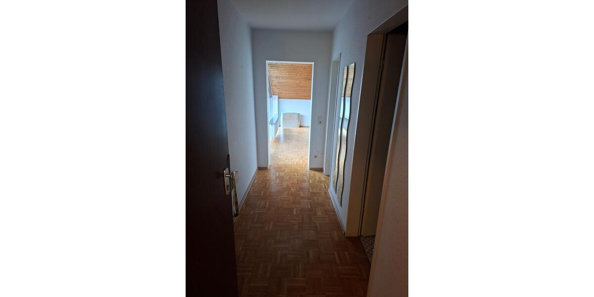 Dachgeschoßwohnung Solingen Burg - 2 Zimmer, 70 m&sup2;, 540&euro; | Angebot:24849030