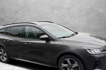 Ford Focus 98.000 km 12.999 &euro; Detmold 32758