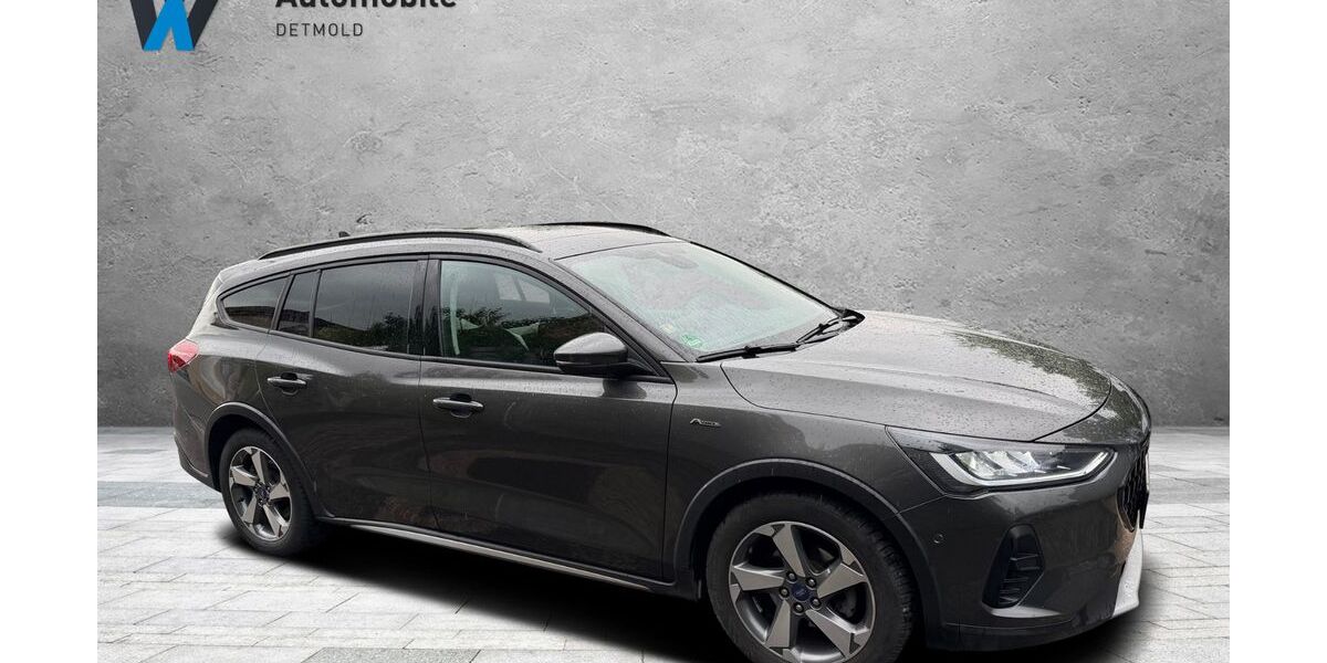 Ford Focus 98.000 km 12.999 &euro; Detmold 32758