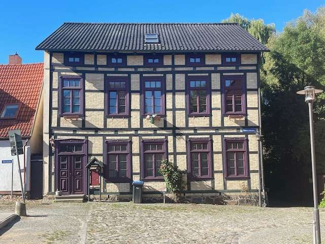 Wohnung zum Kaufen in Lübz 250.000 € 258 m²
