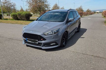 Ford Focus 155.000 km 9.900 &euro; Mainz 55127