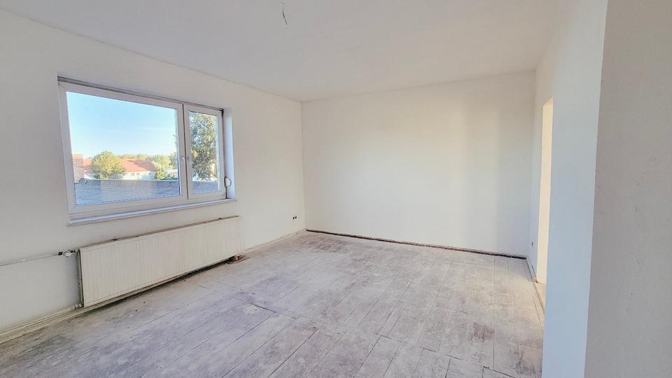 Reihenhaus Raguhn-Jeßnitz Jeßnitz (Anhalt) - 7 Zimmer, 140 m&sup2;, 105.000&euro; | Angebot:27216710