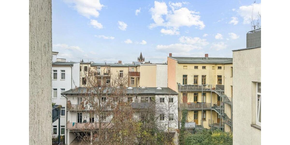 Dachgeschoßwohnung Halle (Saale) Am Wasserturm/Thaerviertel - 4 Zimmer, 103 m&sup2;, 285.000&euro; | Angebot:27096875