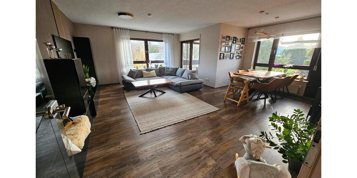 Etagenwohnung Kreuztal - 4 Zimmer, 110 m&sup2;, 269.000&euro; | Angebot:25381589