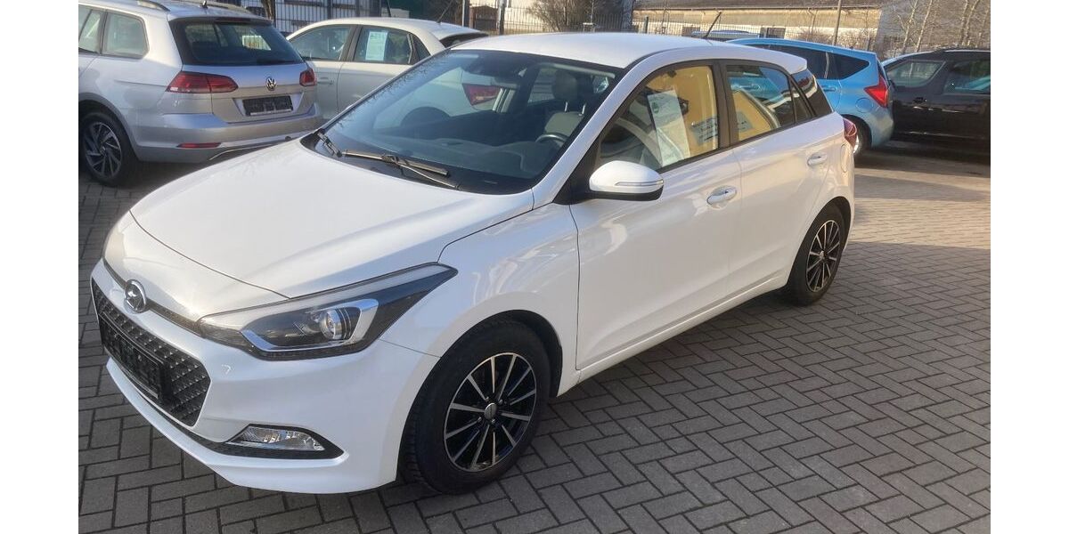 Hyundai i20 56.945 km 12.850 &euro; Bergen 18528