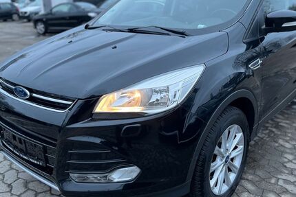 Ford Kuga 142.644 km 9.999 &euro; Frankfurt Am Main, Griesheim 65933
