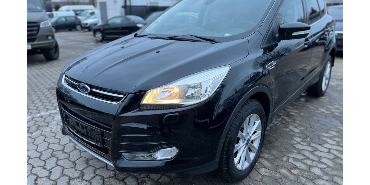 Ford Kuga 142.644 km 9.999 &euro; Frankfurt Am Main, Griesheim 65933