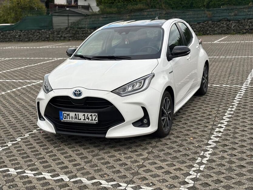 Toyota Yaris 58.100 km 17.500 € Freudenberg 57258