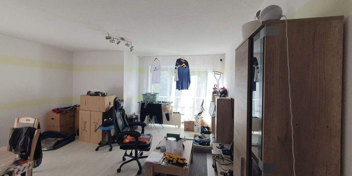 Etagenwohnung Bad Schmiedeberg - 3 Zimmer, 77 m&sup2;, 99.000&euro; | Angebot:25665793