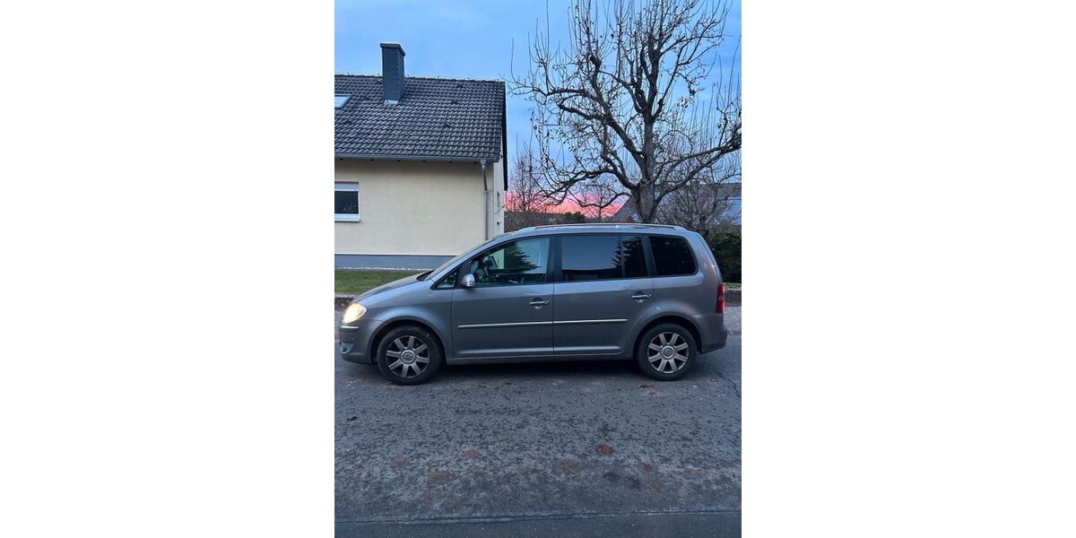 VW Touran 270.000 km 4.850 € Kastellaun 56288