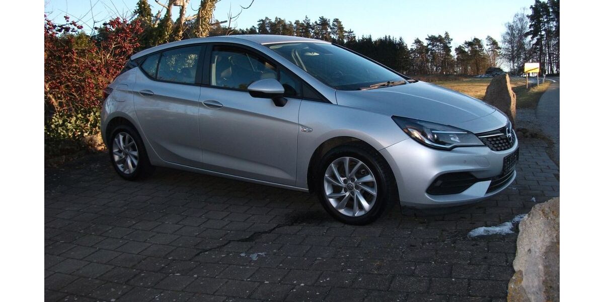 Opel Astra 98.793 km 9.598 &euro; Feuchtwangen 91555