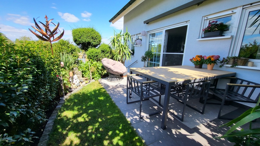 moderne DHH mit Einliegerwohnung im 